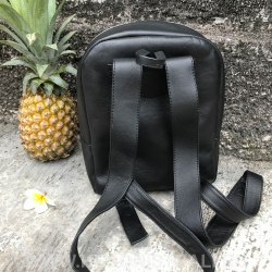 Рюкзак из натуральной кожи питона SIMONE черный