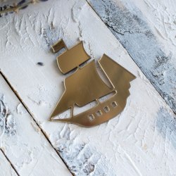 Декор из зеркального пластика "Корабль", Лавандовый комод