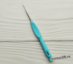Крючок для вязания с пластиковой ручкой и золотым концом №1