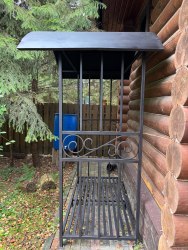 Уличная дровница "КУБ" с большой крышей