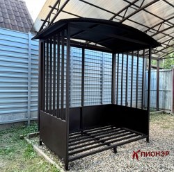 Дровник уличный для дачи КУБ-5 с экраном -Пионэр-