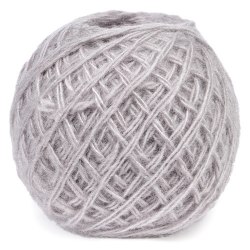 Клубки. Светло серый. Продается упаковкой. Цена за упаковку 10 шт. по 40 гр. = 400 гр. Карачай 100% ПАН, моток 40 гр. в упаковке 10 мотков.