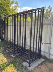 Дровник разборный уличный КУБ 2+2 с сеткой (Pionehr)