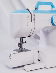 Бытовая швейная машина JANETE 588