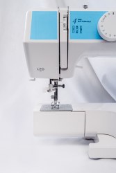 Бытовая швейная машина JANETE 989 (голубая)