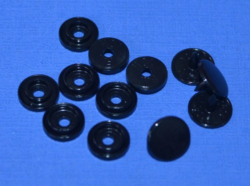 Пластиковая Кнопка 12 мм Цвет Черный (10шт.)
