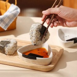 Тарелка соусник "Удивленный Онигири" / арт. 288-37