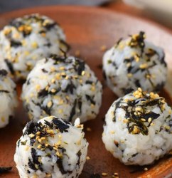 Приправа посыпка для риса с водорослями и кунжутом SEAWEED (Сивид), 260 гр. / арт. 289-148