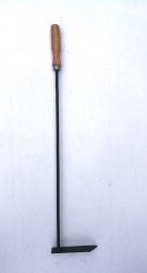 Кочерга с деревянной ручкой 660мм