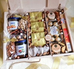 Подарунок з чаєм, медом, горіхами та солодощами - Подарок с чаем, медом, орехами и сладостями №348