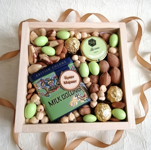Подарочный набор с орехами - Подарунковий набір з горіхами та чаєм №249