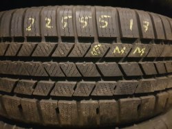 Одна шина 225/55R17 Continental Crosscontact winter