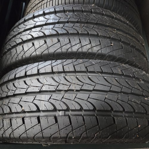Пара шин 205 65 R15c Semperit Van-Life 14г. Остаток 99%