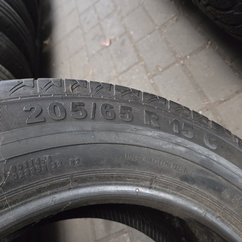 Пара шин 205 65 R15c Semperit Van-Life 14г. Остаток 99%