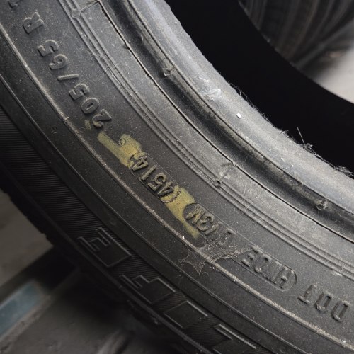 Пара шин 205 65 R15c Semperit Van-Life 14г. Остаток 99%