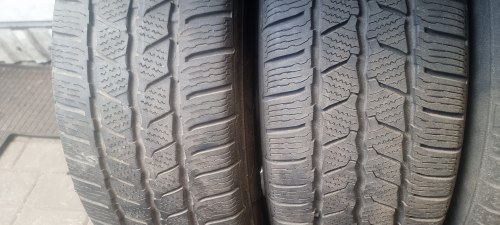 Комплект шин 225 55 R17C Continental VanContactWinter 9мм 19г.22г. 109/107T как новые, пара 6мм