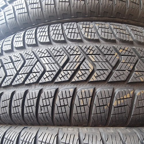 215 65 17 Pirelli Sottozero 3 41.20г. 49.17 7-8мм