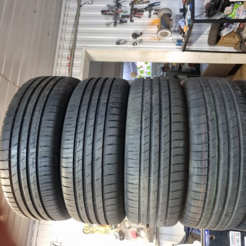 Комплект шин 225 55 R17 Goodyear Efficient grip performance. New 19г.