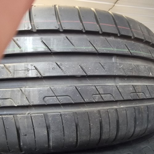 Комплект шин 225 55 R17 Goodyear Efficient grip performance. New 19г.