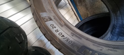 Пара шин 305 40 r20 Michelin Latitude alpin la2 75-80%остаток. 21г микр.
