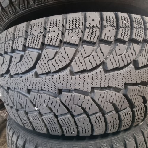 Комплект шин 275 40 r20 Hankook IPIKE RW11 9мм. 18г. Как новые