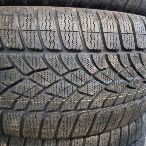 Комплект шин 265 45 r18 Dunlop Sp Winter Sport 3D(NO) 100%остаток 17г. Можно ставить на Vw Tiguan,и BMWx3