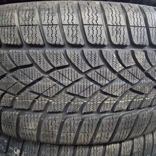 Комплект шин 265 45 r18 Dunlop Sp Winter Sport 3D(NO) 100%остаток 17г. Можно ставить на Vw Tiguan,и BMWx3