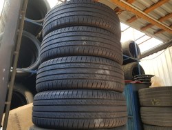 Комплект шин 225 60 R18 Bridgestone Dueler H/L 33 остаток 95% - 90%