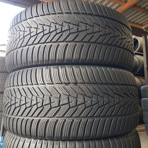 Комплект шин 275 35 R21 Hankook Winter i cept evo 3 22г. Зад 315 30 R21 21г. Остаток 99%