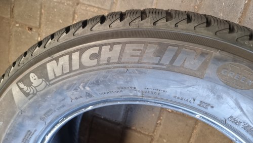 Комплект шин 265 60 R18 Michelin Latitude alpin la2 остаток 90%