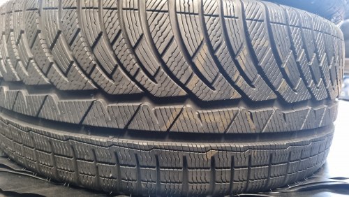 Комплект шин 255 40 R19 Michelin Pilot alpin pa4 7mm. остаток 90%