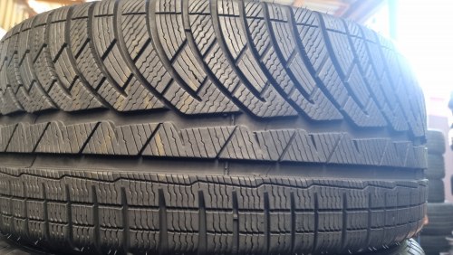 Комплект шин 255 40 R19 Michelin Pilot alpin pa4 7mm. остаток 90%