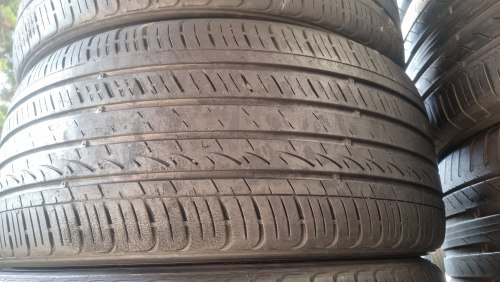 Пара шин 225 40 R18 Kumho Majesty solus m+s 4-4.5мм отдадим 3шт.