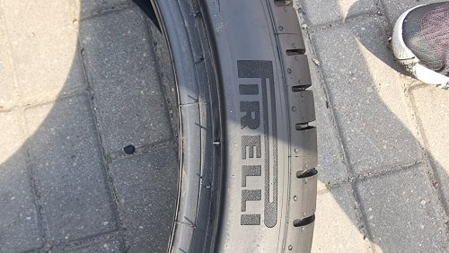 275 35 r21 Pirelli Pzero rsc 23г.сосояние новой 99% остаток 7мм(прокол)