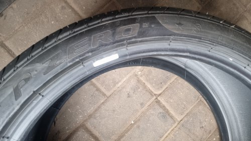 Пара шин 275 35 r20 Pirelli Pzero rsc. RUNFLAT омол. Bmw 1821г. Сост.нов 7mm