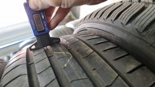 Пара шин 225 50 r18 Pirelli Pzero pz4. bmw 99w 18г. 90%остаток 6.5мм