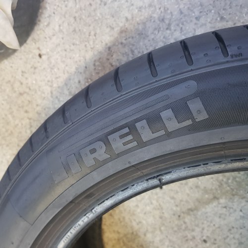 Комплект шин 225 50 r18 Pirelli Pzero pz4. bmw 99w 90%остаток
