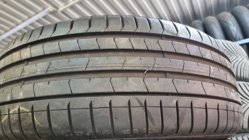 Пара шин 225 50 r18 Pirelli Pzero pz4. bmw 99w 18г. 90%остаток 6.5мм