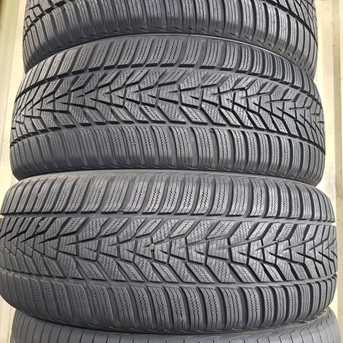 Комплект шин 255 50R19 Hankook Winter i cept evo 3x 23г. Остаток 99% перед 235 55R19