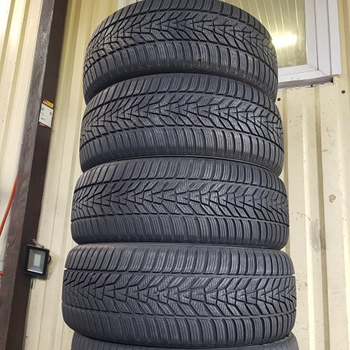 Комплект шин 255 50R19 Hankook Winter i cept evo 3x 23г. Остаток 99% перед 235 55R19