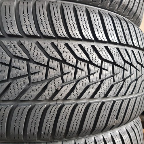 Комплект шин 235 55 R19 Hankook Winter i cept evo 3x 23г. Остаток 99% зад 255 50 R19