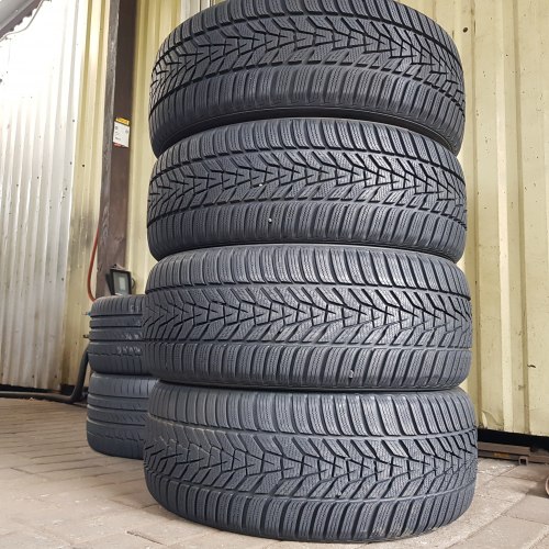 Комплект шин 235 55 R19 Hankook Winter i cept evo 3x 23г. Остаток 99% зад 255 50 R19