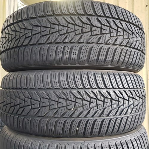 Комплект шин 235 55 R19 Hankook Winter i cept evo 3x 23г. Остаток 99% зад 255 50 R19