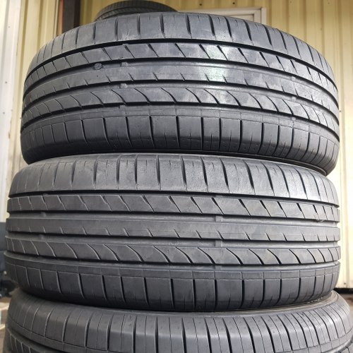 Комплект шин 195 55 R16 Nexen Nfera su1 19г остаток 95%-85%
