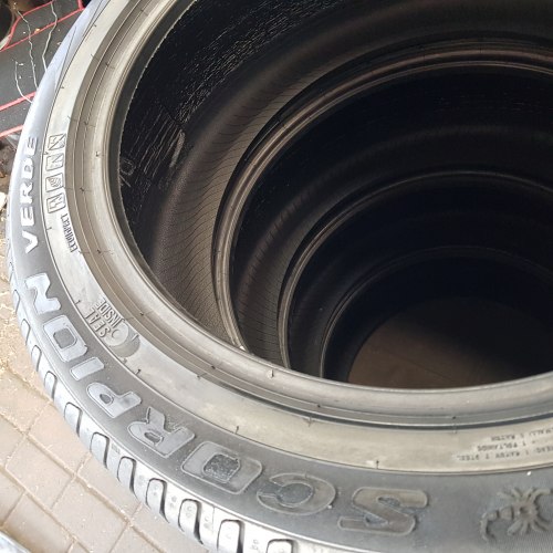 Комплект шин 255 45 R19 Pirelli Scorpion verde 23г. Остаток 95%
