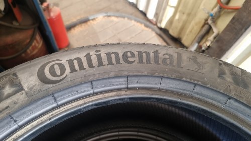 Комплект шин 235 50 R19 Continental Premium Contact 6 V XL extra load 23г. Сост.90% остаток