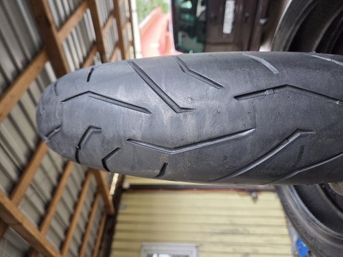 120 70 R17 Pirelli Diablo Rosso 2 39.22г остаток 80%