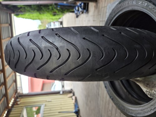 120 70 R17 Metzeler Roadtec 01 21.23г. Остаток 85%