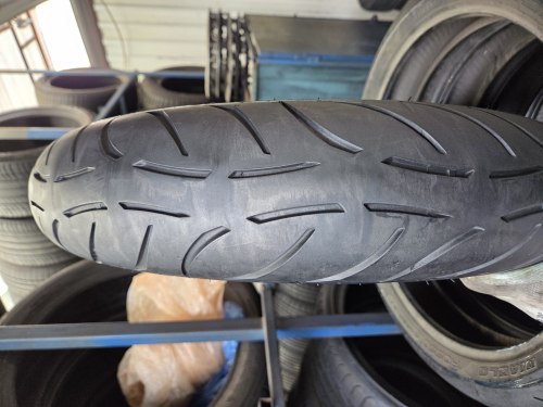 120 70 R17 Metzeler Sportec m7 rr 31.23г. Остаток 90%