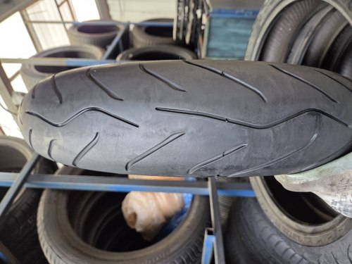120 70 R17 Metzeler Sportec m3 e 11.22г. Остаток 80%